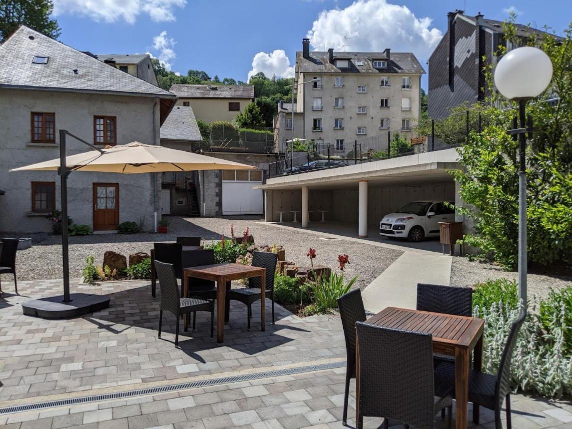 Logis Hotel Regina Ла-Бурбуль Екстер'єр фото